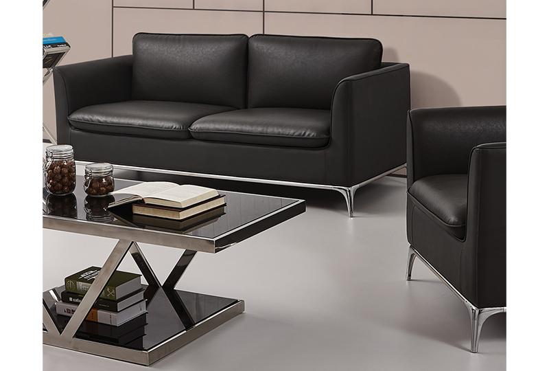 Черный кожаный диван для офиса S348